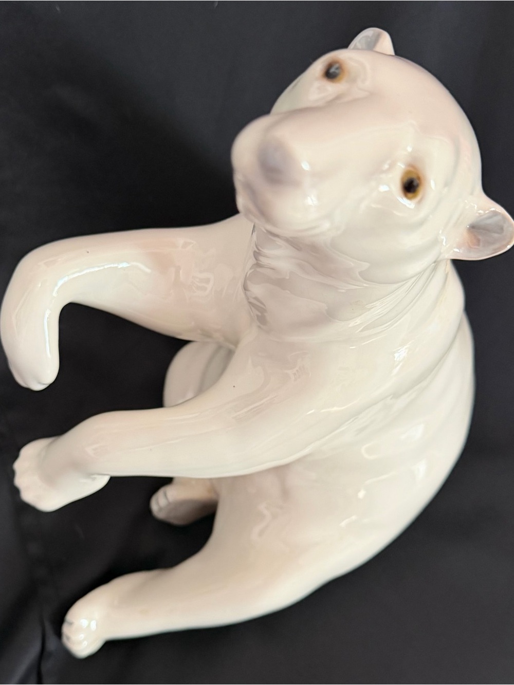 Vintage Freeman McFarlin Glossy Cream Ceramic Bear Figurine Wall Art Accent